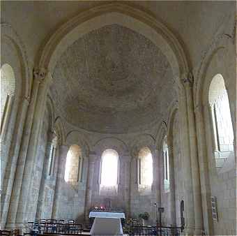 Abside de l'église Saint Arthémy de Blanzac