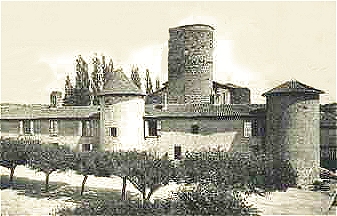 Photographie de l'ancien château-fort de Chabanais