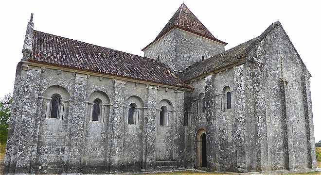 Eglise Saint Denis de Lichères