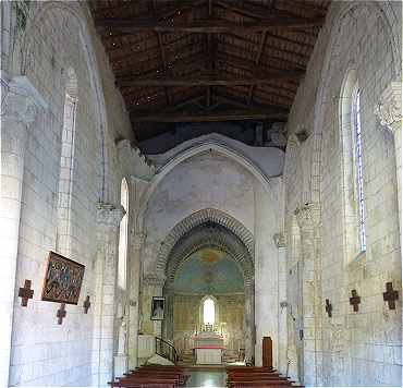 Intérieur de la nef et choeur de l'église Saint Sulpice de Marignac