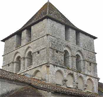 Clocher de l'église Saint Martin de Marthon