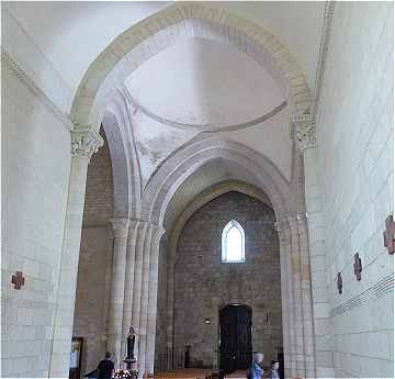 Intérieur de l'église Sainte Radegonde de Talmont sur Gironde