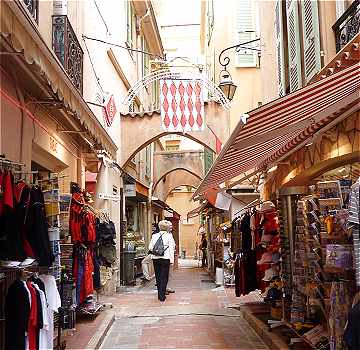 Monaco: rue de la vieille ville