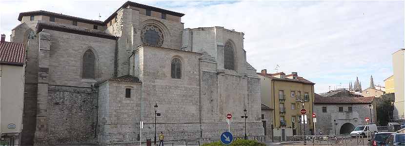 Arc et église San Gil à Burgos