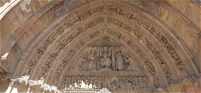 Portail central de la façade de la Cathédrale de Leon