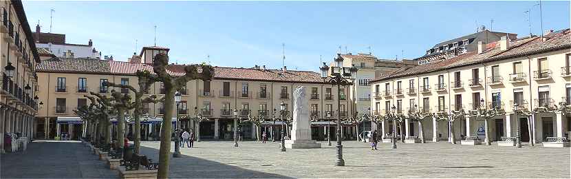 Autre vue de la Plaza Mayor à Palencia