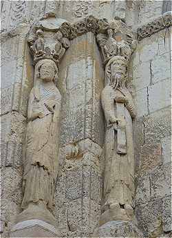 Sculptures du portail extérieur de l'église San Martin de Ségovie