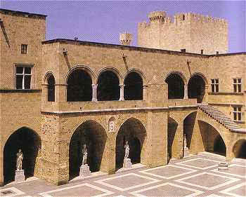 Ile de Rhodes: le Palais des Grands Maîtres