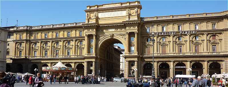 Florence: la Place de la République