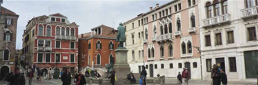 Campo Manin dans le Quartier San Marco de Venise
