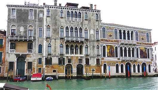 Venise, Grand Canal: Casa Centani, Palazzo da Mula et Palazzo Barbarigo