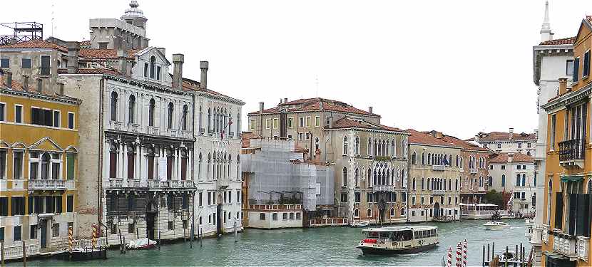 Venise, vue du Grand Canal: Palazzo Mocenigo Gambara, Palazzo Contarini degli Scrigni e Corfu, Casa Mainella, Palazzo Loredan dell'Ambasciatore, Palazzo Moro