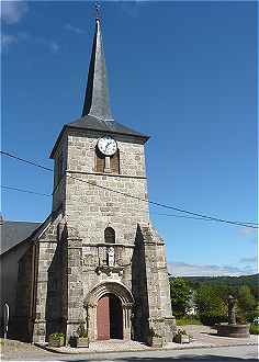 Façade et clocher de l'église de La Courtine