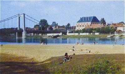 La Loire et le pont de Cosne sur Loire