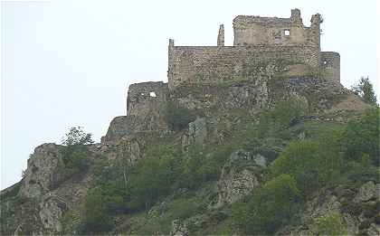 Le château médiéval de Beaufort à Goudet