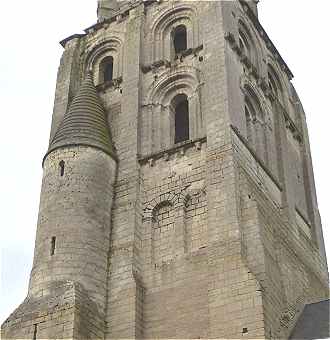 Tourelle et étages du côte Sud du clocher de l'église Saint Jean-Baptiste de Langeais