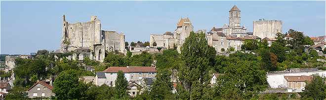Panorama sur les chateaux de Chauvigny et la Ville Haute