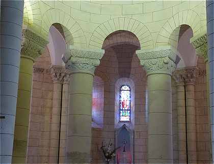 Choeur et abside de l'église Saint Hilaire de Melle