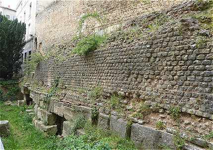 Le rempart Gallo-Romain de Poitiers
