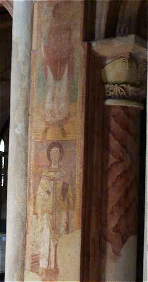 Peintures sur les piliers de la nef de l'glise Saint Hilaire de Poitiers