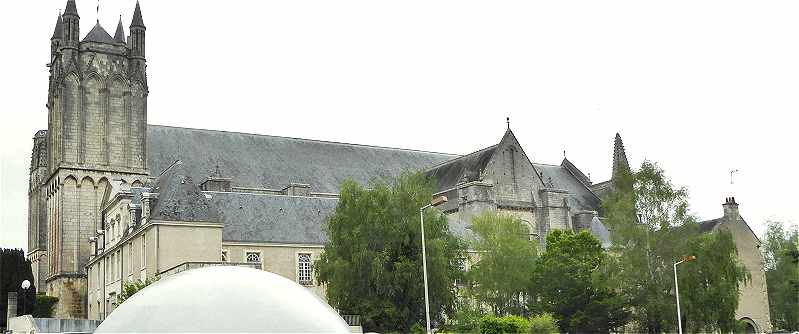 Cathdrale Saint Pierre de Poitiers