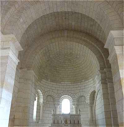 Choeur et abside de l'église Saint Gervais et Saint Protais du Grand Pressigny