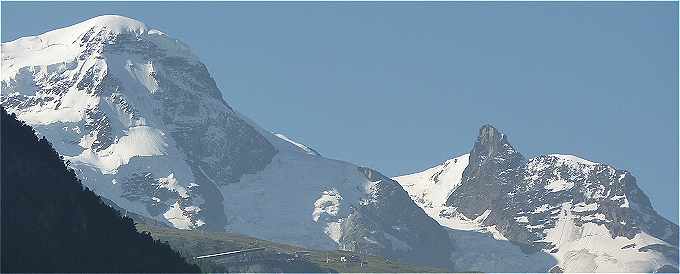 Vue du Breithorn, versant nord, et du Klein Matterhorn (Petit Cervin)