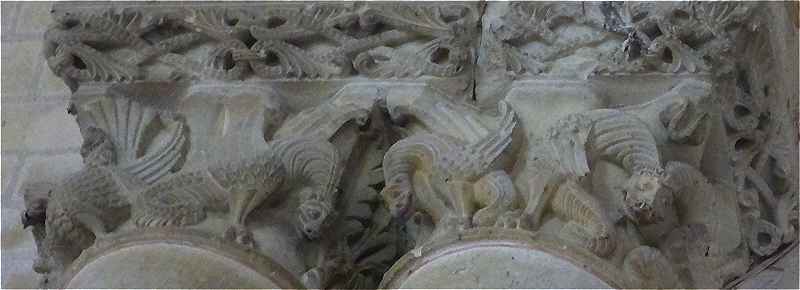 Sculpture de chapiteaux de Notre-Dame de Cunault
