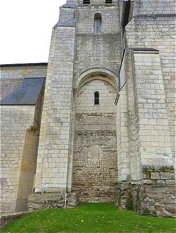 Construction pré-Romane de l'église Saint Vétérin à Gennes