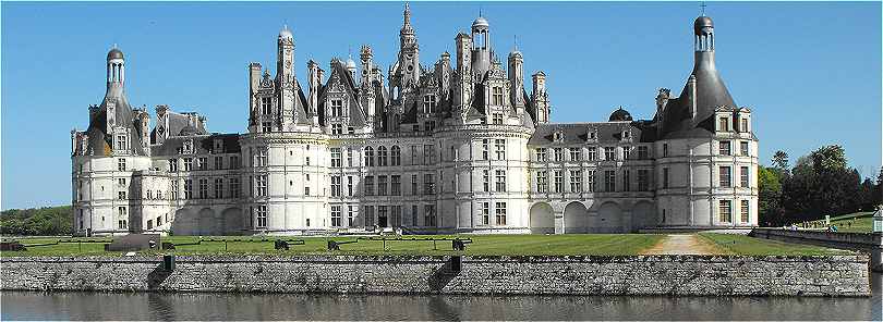 Le château de Chambord dans le Val de Loire