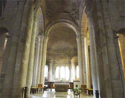 Transept et choeur de l'église Saint Maurice de Montbron
