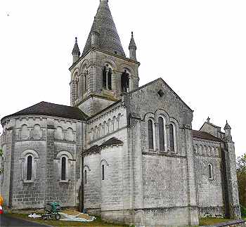 Eglise Saint Romain de Villebois-Lavalette