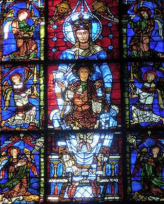 Vitrail de Notre-Dame de la Belle Verrière (la Vierge Bleue)