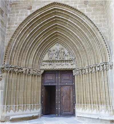 Portail Gothique de l'église Santa Maria d'Ujué