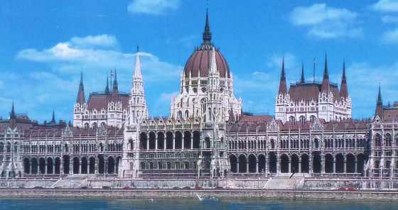 Hongrie: Le Parlement Hongrois sur le Danube