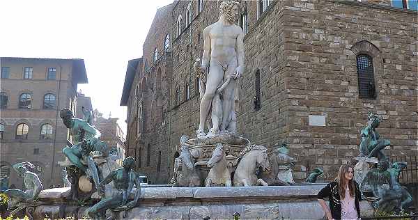 La Fontaine de Neptune sur la Piazza della Signoria