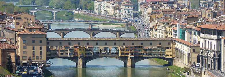 Florence: le Ponte Vecchio et les ponts sur l'Arno