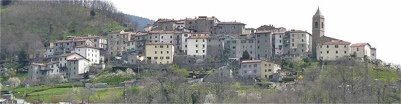 Le village de Gavirana près de San Marcello Pistoiese