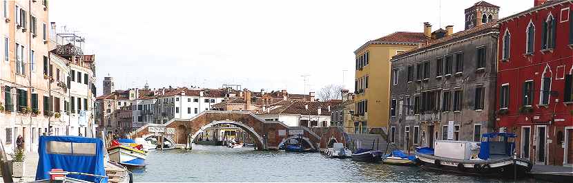 Venise: le canal de Cannaregio