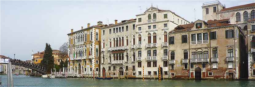 Venise, vue du Grand Canal: Pont de l'Accademia, Palazzo Gussonni Cavalli Franchetti, Palazzi Barbaro, Palazzo Benzon Foscolo