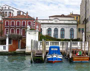 Venise, Grand Canal: Casina delle Rose