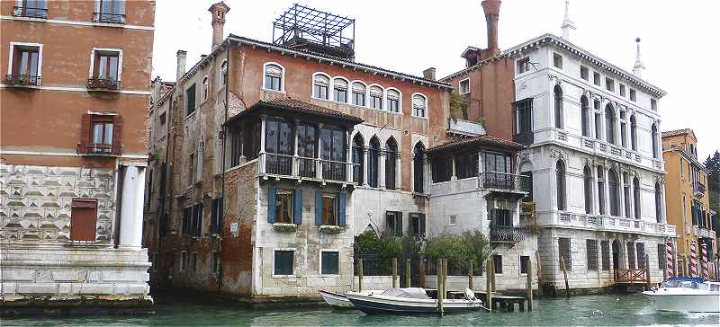 Venise: vue du Grand Canal, Palazzo Falier Canossa et Palazzo Giustinian Lolin