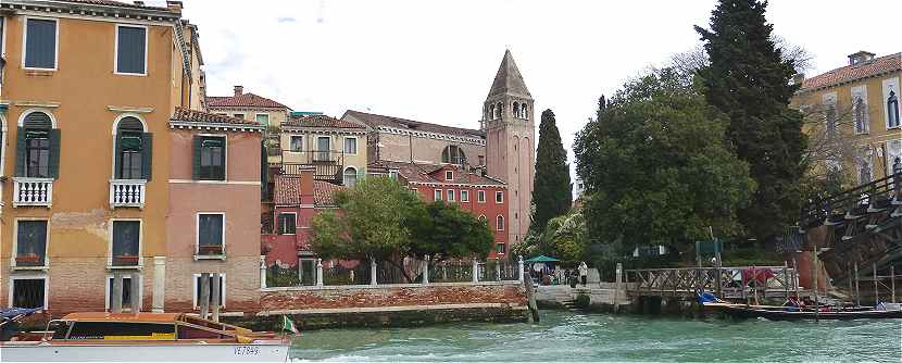 Venise, Grand Canal: Eglise San Vital, à gauche partie du Palazzo Civran Badoer Barozzi