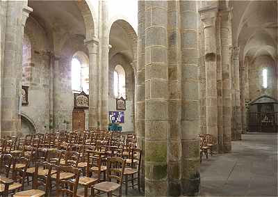 Nef et collatéraux de l'église Sainte Valérie