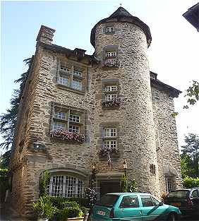 Maison ancienne à Ségur le Château