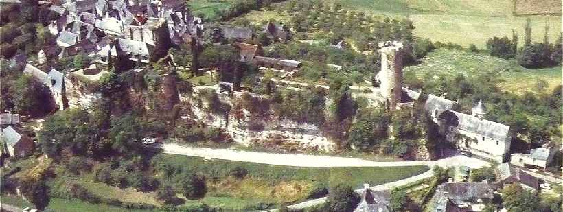 Panorama sur le château de Turenne