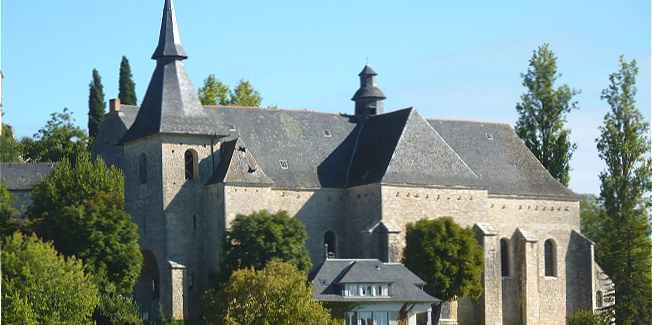 La Collégiale Notre-Dame - Saint Pantaléon à Turenne