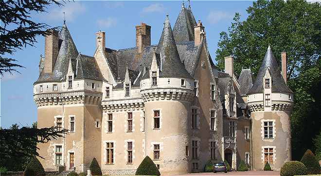 Chateau de Gallerande près de Luché-Pringé