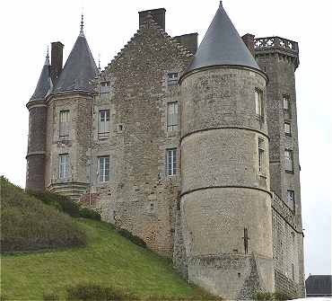 Le château de Montmirail