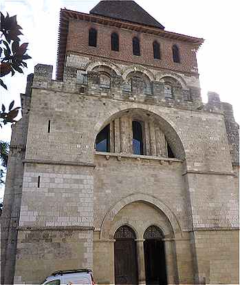 Façade de l'église Saint Pierre de Moissac